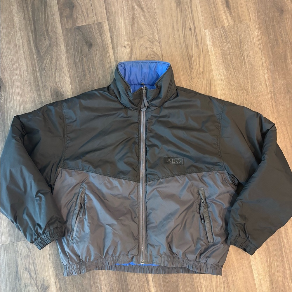 American Eagle Outfitters Men's Black & Gray Puffer Jacket with Blue Lining